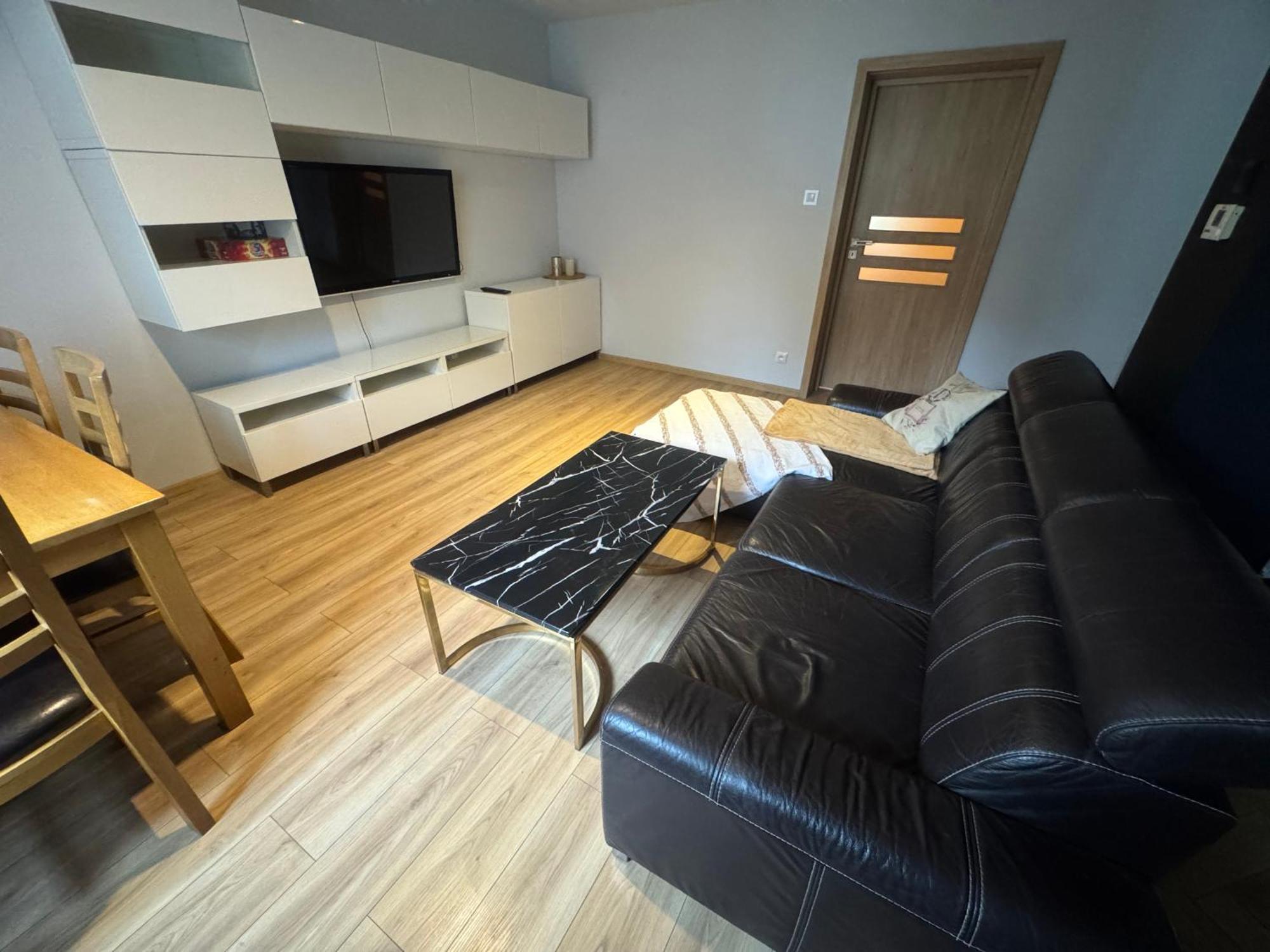 Apartament Matejki กอร์ซุฟเวียลคอปอลสกี ภายนอก รูปภาพ
